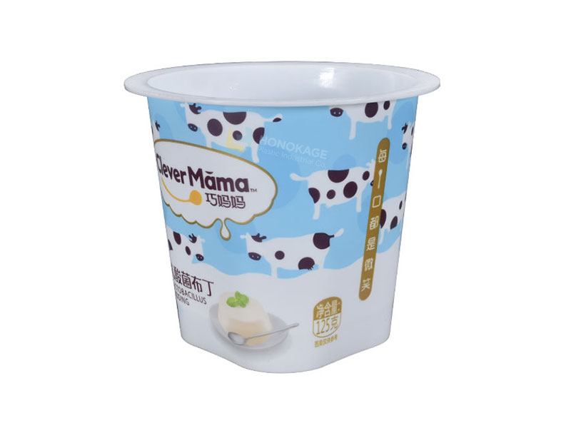 Tasse de yaourt IML en plastique 125g comme carré inférieur et rond supérieur